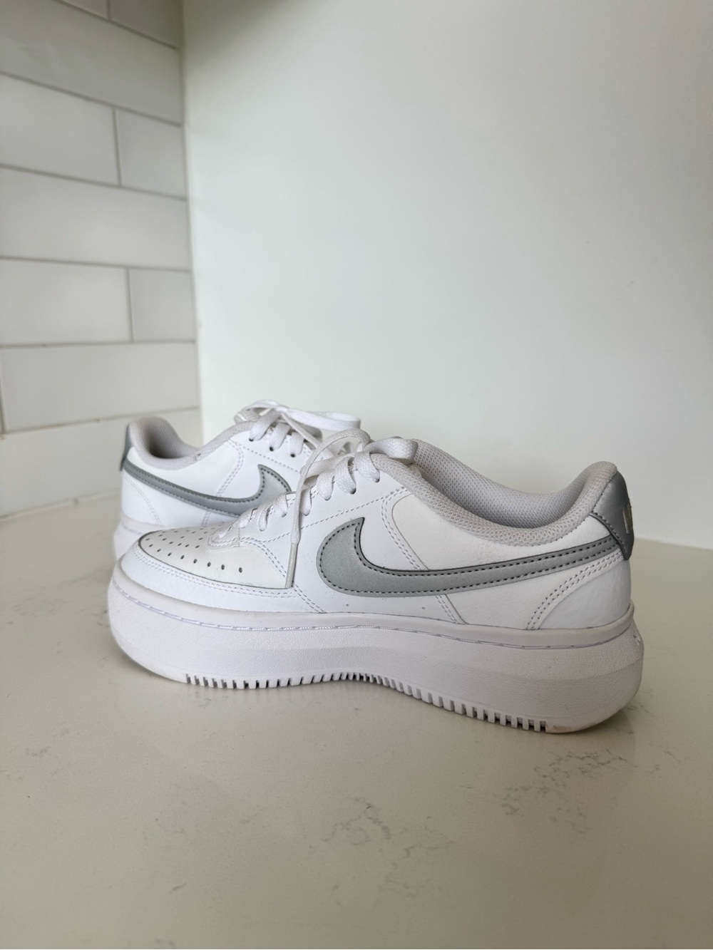 WOMEN'S NIKE COURT VISION ALTA LEATHER WHITE GREY SNEAKERS sz 8.5 - Picture 11 of 11